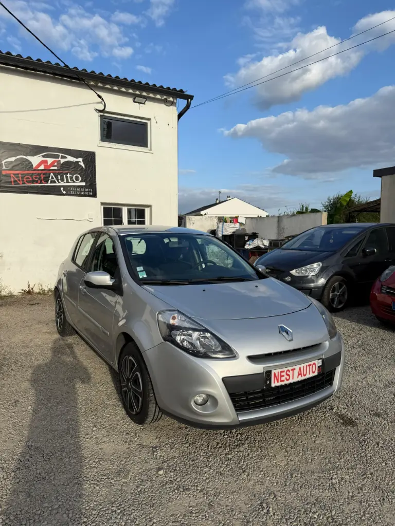 Renault Clio 3 1.5dCi 75Ch (185367km)