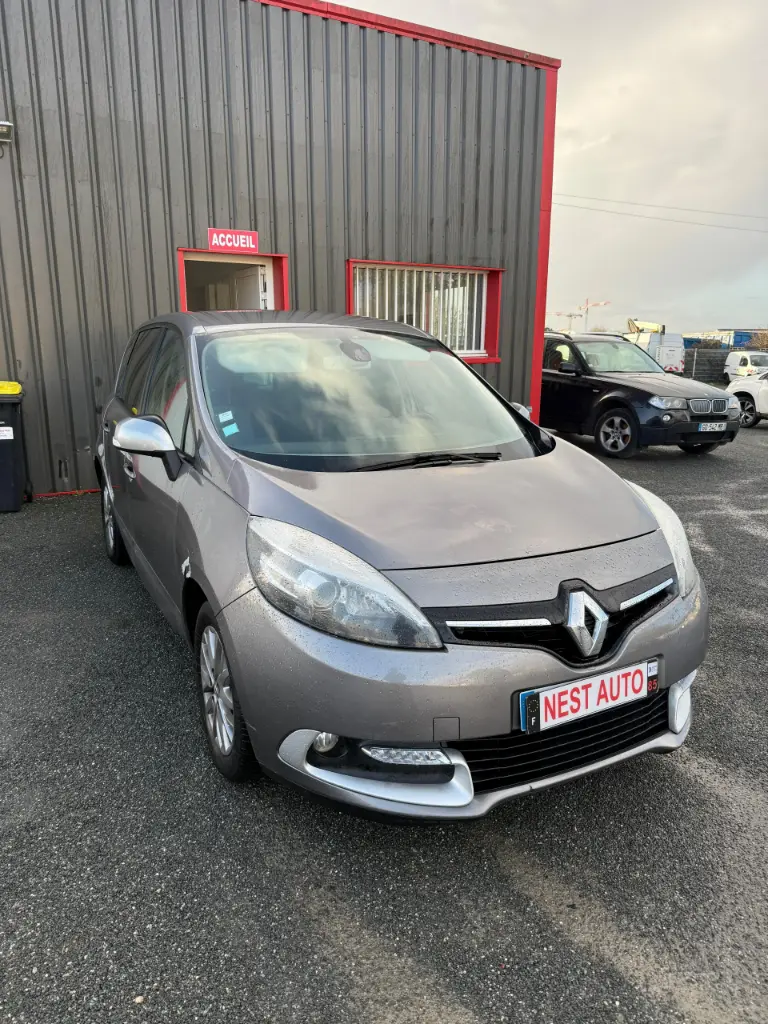RENAULT SCENIC III 1.5 dCi 110Ch (205399km)