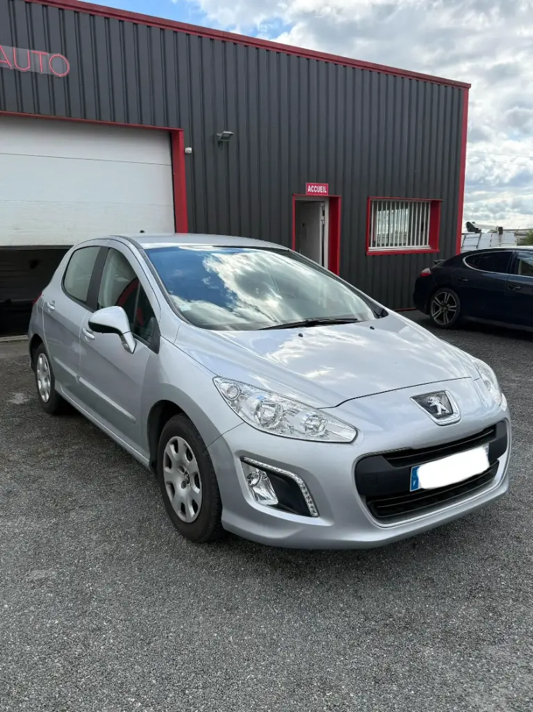 Peugeot 308 1.4 VTI  98ch   (029500km)